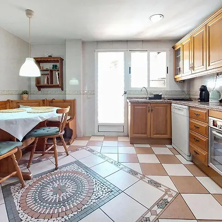 Cozy In Castello De La Plana With Wifi Apartment Castellon de la Plana